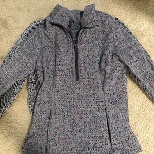 Lululemon pullover jacket size 6